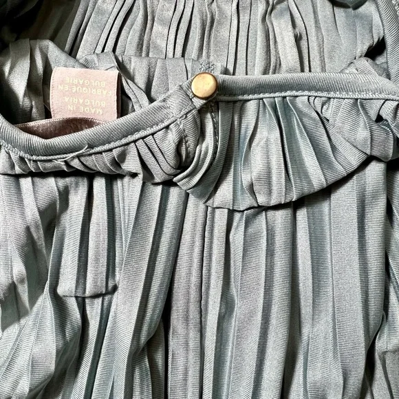 H&M pleated dress - Picture 5 of 8